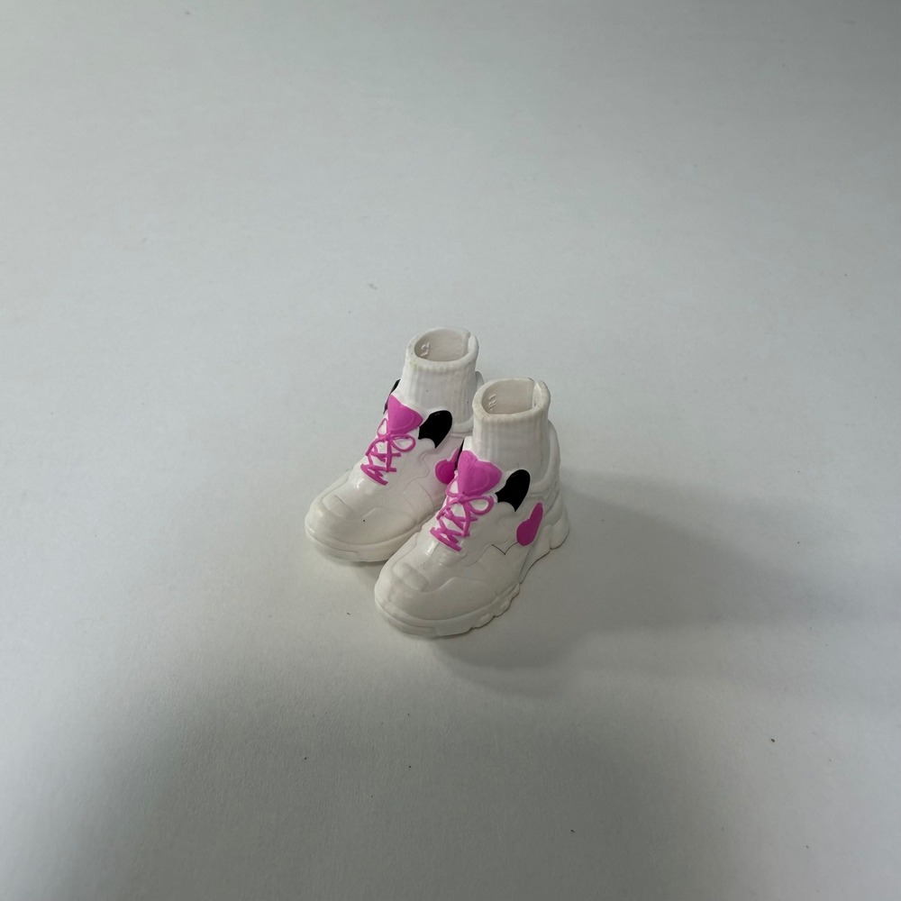 Monster High Draculaura Fearleader White Pink Heart Bat Wing Doll Shoes G3